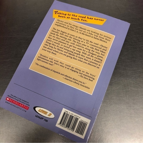 Summer on Wheels by: Gary Soto, paperback book - Picture 5 of 5